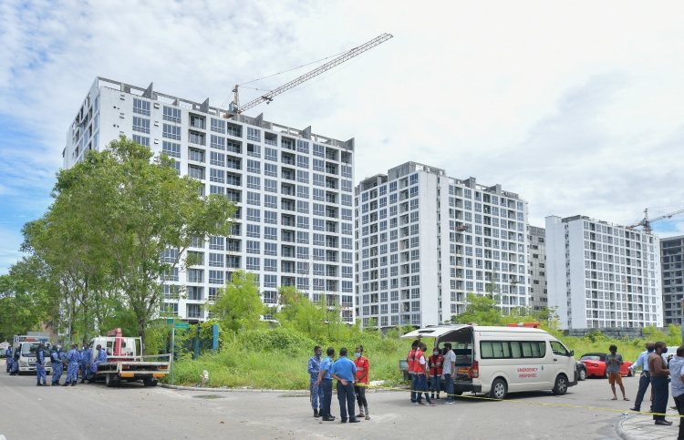 އައިލެންޑް އެކްސްޕާޓަށް މެމްބަރުންގެ ބޮޑެތި ތުހުމަތު