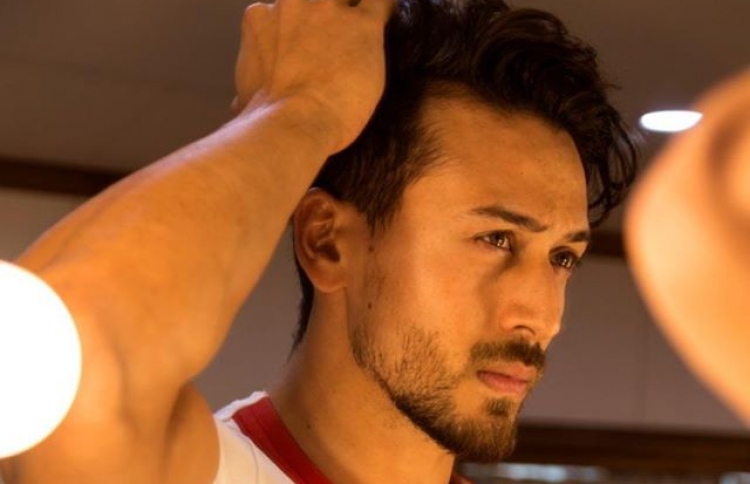 ލޮކްޑައުންގައި ޓައިގާ ދަސްކުރީ ލަވަކިޔަން