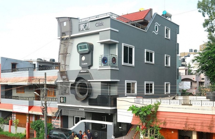 ގެއަކީ ކެމެރާއެއް، ދަރިންނަށް ކެމެރާ ބްރޭންޑްތައް!