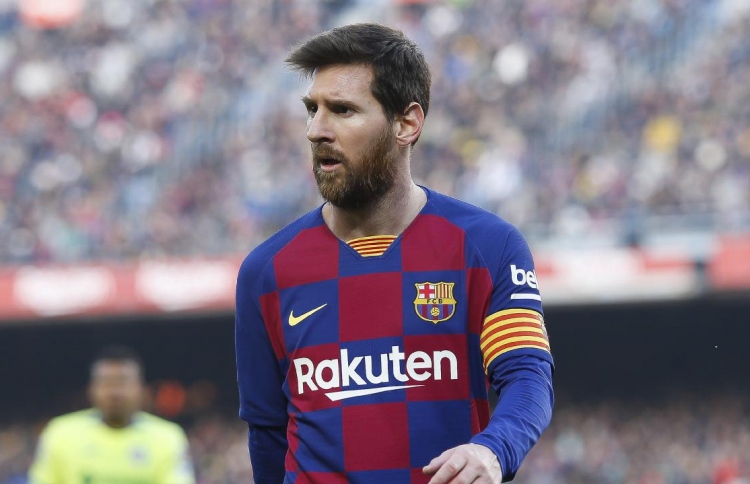 މިގޮތަށް ކުޅެގެން ޗެމްޕިއަންސް ލީގު ނުހޯދޭނެ: މެސީ