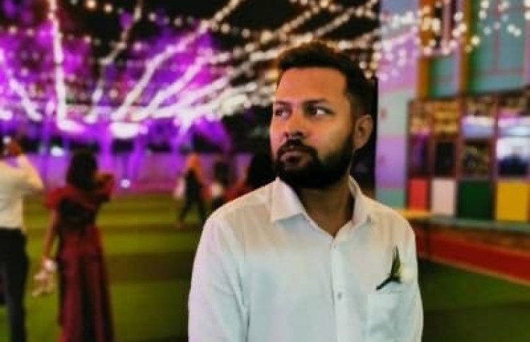 ފިޝަރީޒްގެ ކޮމިއުނިކޭޝަން ޑިރެކްޓަރު ސަސްޕެންޑުކޮށްފި