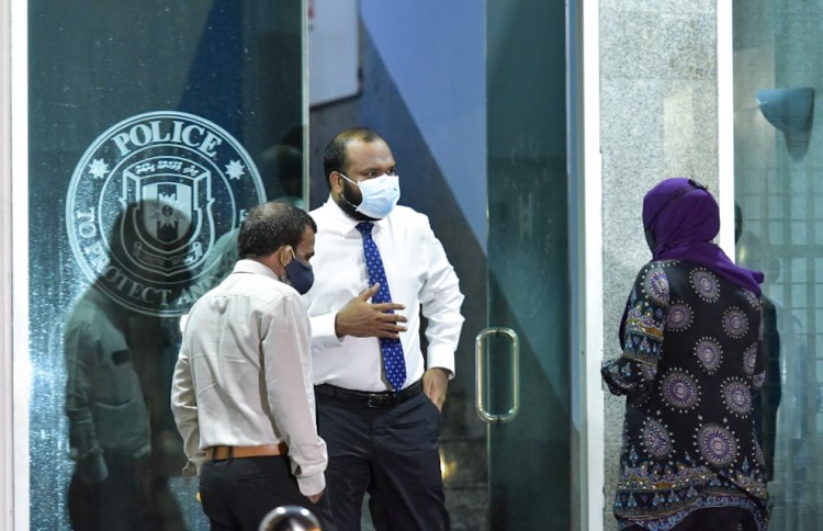 އަލީ ވަހީދު ފުލުސް އޮފީހަށް ހާޒިރުކޮށްފި