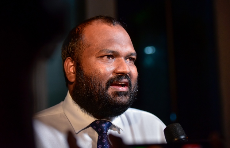 އަލީ ވަހީދު ހައްޔަރުގައި ހުރުމުން ޝަރީއަތް ނުބޭއްވުނު