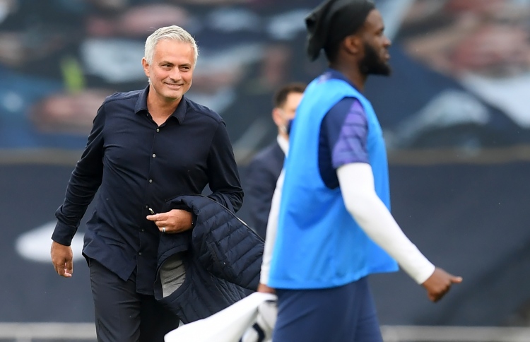 "ޓޮޓެންހަމް މޮޅުވީ ވާދަވެރިންގެ ފައިދާ އަކަށް ނޫން"