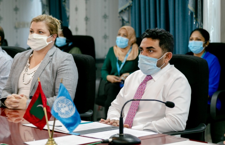 މާސްކު މަޖުބޫރު ނުކުރަންވީ ސަބަބެއް ނެތް: އަމީން