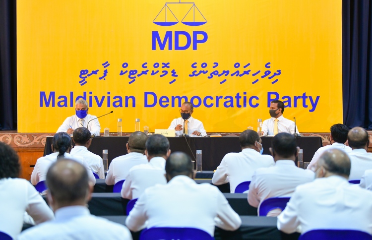 މަދު މެމްބަރުންތަކެއްގެ ވޯޓާއެކު، ގަރާރު ފާސްކޮށްފި