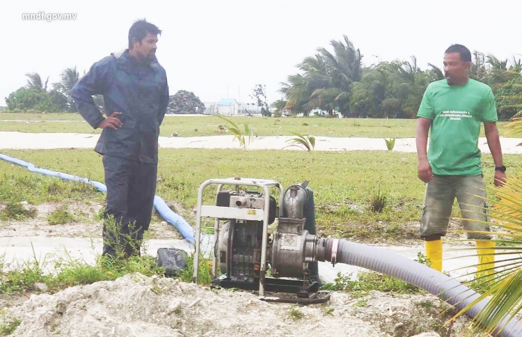 ކުޅުދުއްފުށްޓަށް ވާރޭވެހި ބައެއް ގެތަކަށް ފެން ވަދެއްޖެ