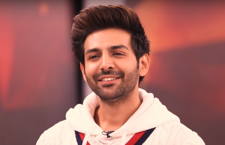 ބޮލީވުޑްގެ ޚަބަރުތައް ކުރުކޮށް