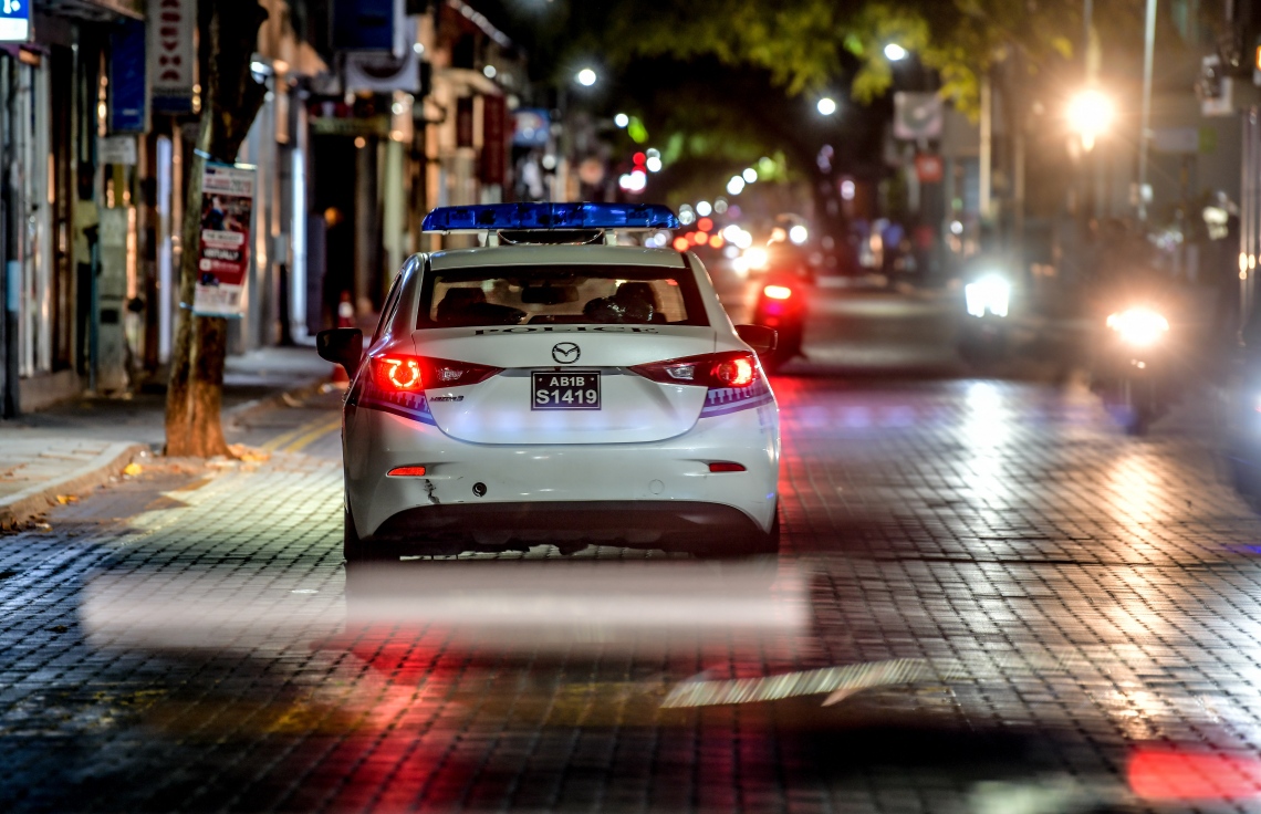 މާލެ: އޮގަސްޓު 5، 2020: މާލެ ސަރަހައްދުގައި ކޮވިޑް-19 ފެތުރުން އިތުރުވަމުން ދާތީ، ރައްކާތެރިކަމުގެ ފިޔަވަޅެއްގެ ގޮތުން ކޮންމެ ރެއެއްގެ 10 އިން ފަތިހު 5 އަށް ބޭރަށް ނުކުމެ އުޅުން ސަރުކާރުން މަނާކުރުން.-- ފޮޓޯ: ނިޝާން އަލީ /މިހާރު