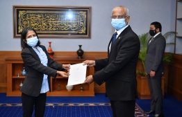 President Ibrahim Mohamed appoints Aminath Ummu Kulsoom as the public representative to the Judicial Service Commission (JSC) on August 6, 2020. PHOTO/PRESIDENT'S OFFICE