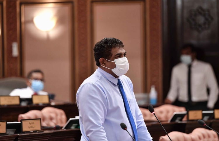 ލޯނު ދައްކަން ސިޔާމަށް ސަރުކާރުން އެހީވިކަމުގެ ތުހުމަތު