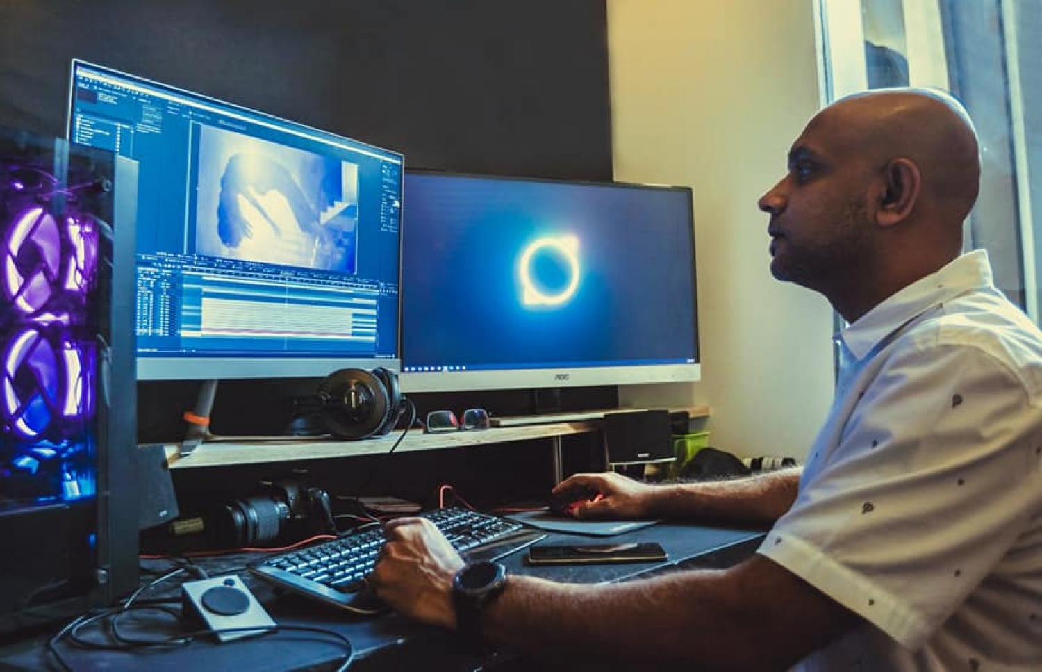 "ކައުޝި" ގެ ވީއެފްއެކްސްގެ ތެރެއިން.