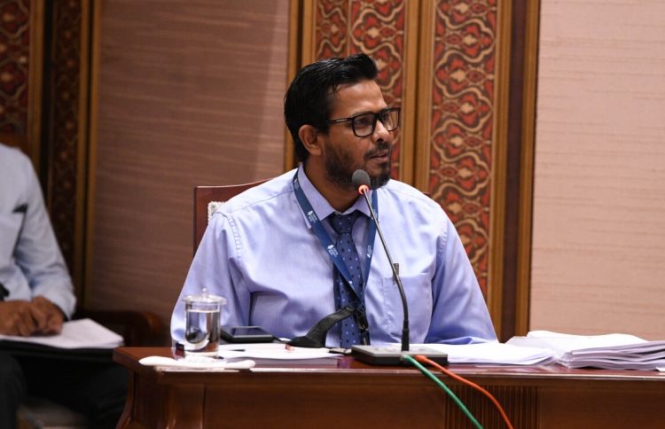 ކެއުމަށް ހޭދަކުރި 9 މިލިއަނާ މެދު ސުވާލުއުފައްދައިފި!