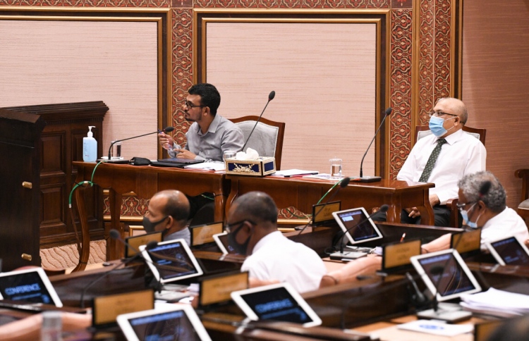 ޖިހާދާއި މުނައްވަރުގެ މައްޗަށް ދައުވާ ކުރަނީ