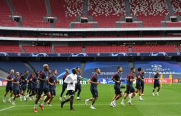 Paris Saint-Germain's players runs during a training session at the Luz stadium in Lisbon on August 11, 2020 on the eve of the UEFA Champions League quarter-final football match between Atalanta and Paris Saint-Germain. (Photo by David Ramos / POOL / AFP)