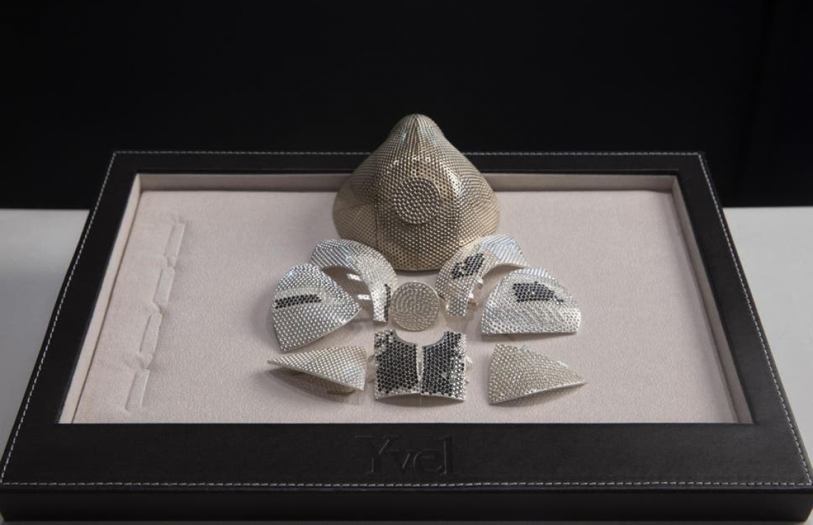 އެންމެ އަގުބޮޑު ފޭސް މާސްކު 1.5 މިލިއަން ޑޮލަރަށް