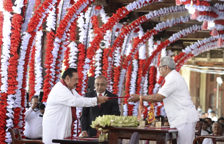 ލަންކާގެ އާ ކެބިނެޓުގައި ރާޖަޕަކްސާއަށް ތިން މިނިސްޓްރީ