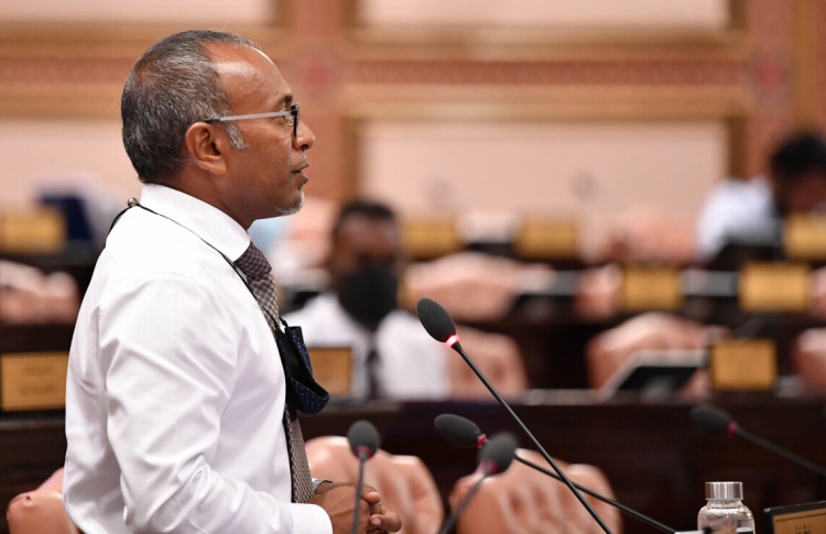 ކޮރަޕްޝަން ހުއްޓުވަން ސަރުކާރުން އިސްނަގަންޖެހޭ: ހަސަން