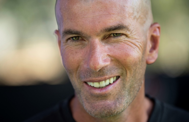 ފްރާންސަށް ކޯޗުކޮށްދިނުމަކީ ޒިދާންގެ ހުވަފެނެއް