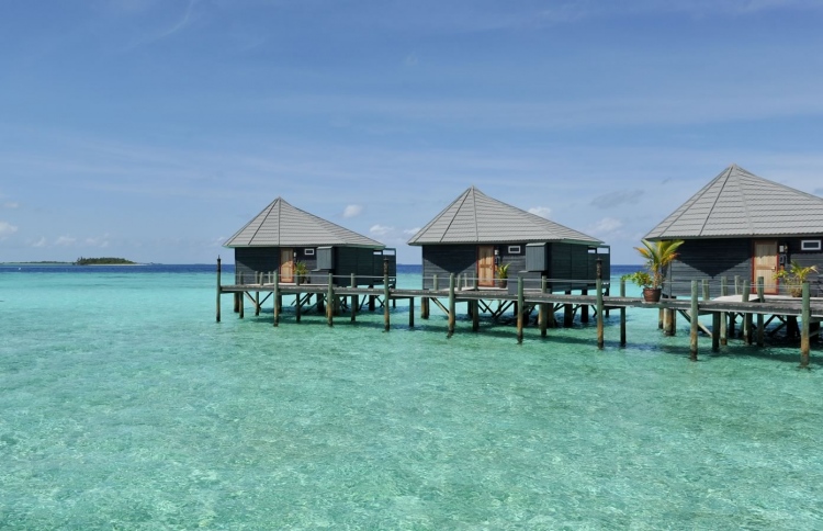 މާލެއާ ދުރު ރިސޯޓުތަކުގެ ކުލި ކުޑަކުރަނީ