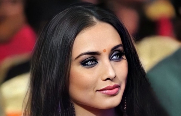 "މަރުދާނީ 2" ގެ ޑައިރެކްޓަރުގެ ތައުރީފު ރާނީ އަށް