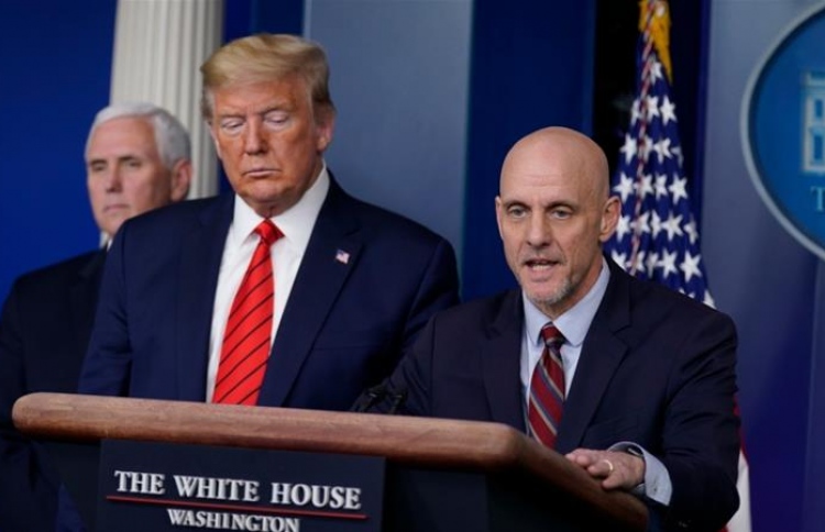 ވެކްސިން ދަނީ ގަސްދުގައި ލަސްކުރަމުން: ޓްރަމްޕް