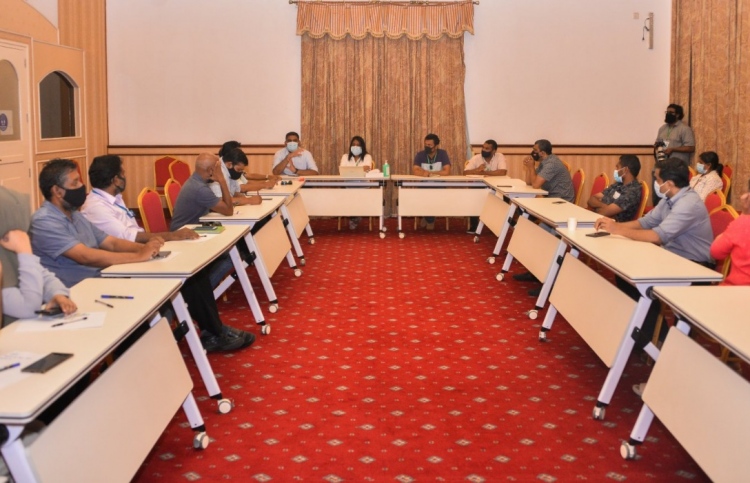 މީޑިއާތަކުން ކޮވިޑް-19އާ ގުޅޭ ހާއްސަ ކެމްޕޭނެއް