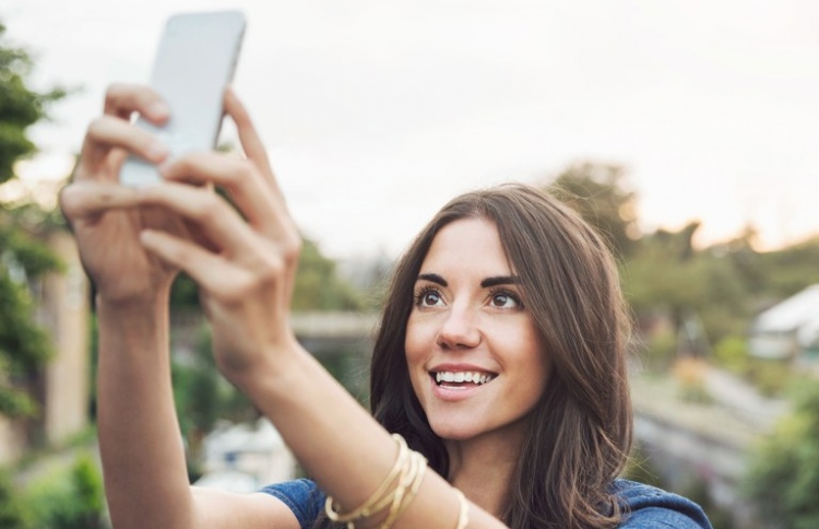 ސެލްފީ އެޑިޓްކޮށްފައި ނޫނީ ޕޯސްޓެއް ނުކުރަން؟