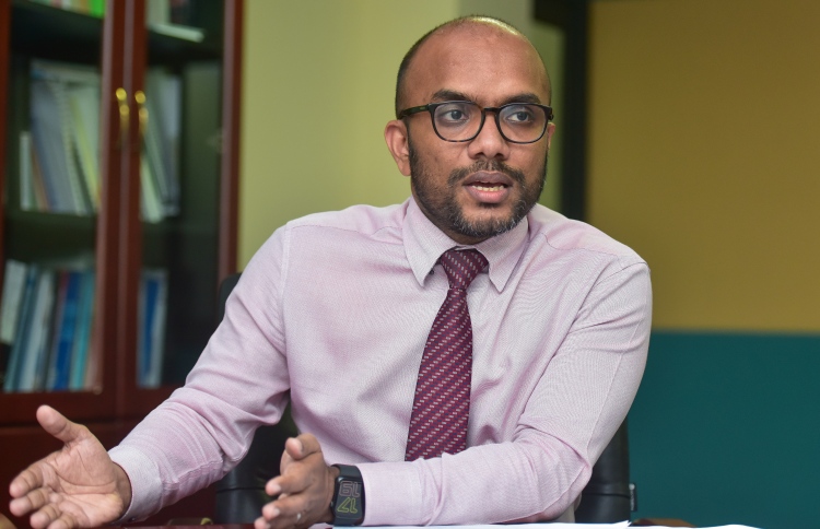 ދަރަނި ދައްކަން ޖެހޭނެ، އެއީ ލާޒިމް ކަމެއް: އަމީރު