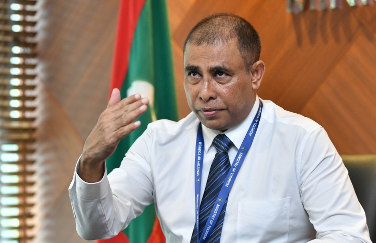 ގާނޫނު އިސްލާހުކުރަނީ ގޮންޖެހުން ކުޑަކުރަން: މައުސޫމް