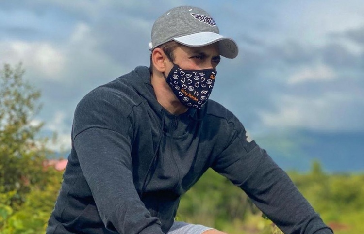 ގިނަ ދުވަސްތަކެއް ފަހުން ބަޒްމީގެ ފިލްމެއް ސަލްމާނަށް