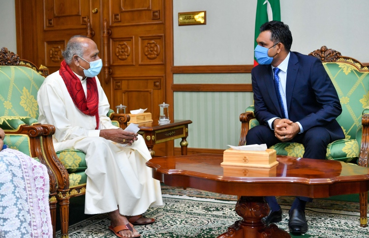 ރާއްޖެ/ލަންކާގެ ގުޅުން ބަދަހިކުރަން މަޝްވަރާކޮށްފި