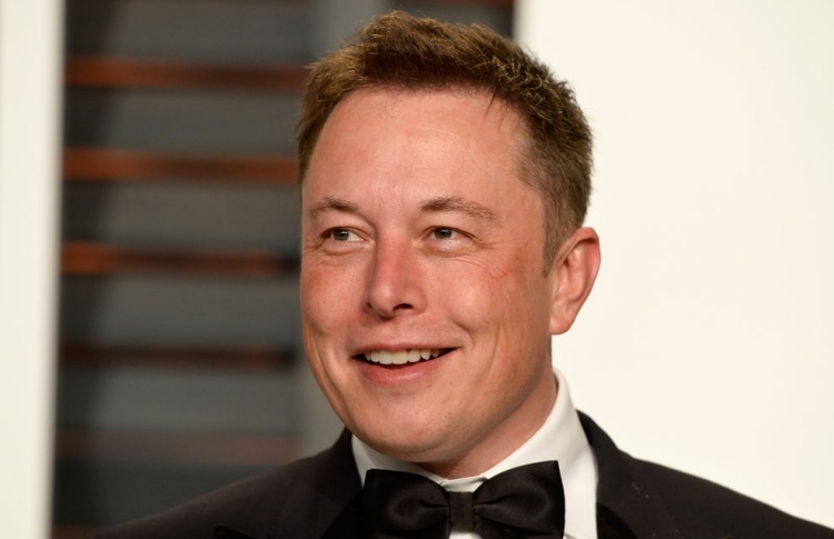 ދަރިފުޅުގެ ނަން ވައްތަރީ ޕާސްވޯޑަކާ: އީލޮން