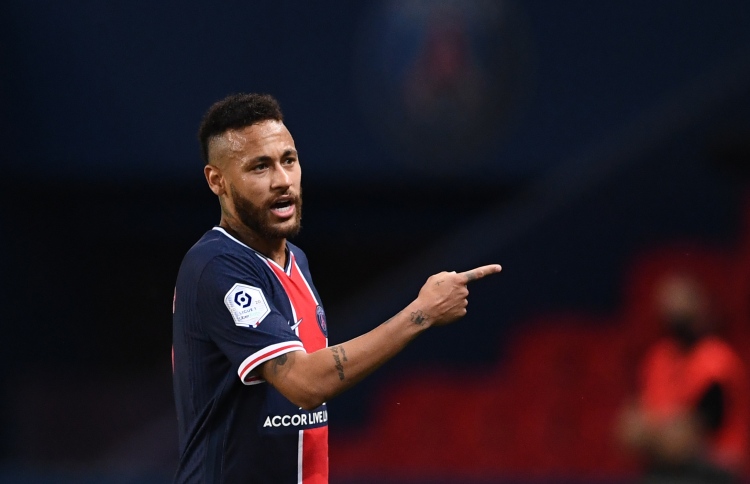 ނޭމާ ހިމެނޭ ގޮތަށް ފަސް ރަތް ކާޑު ދައްކައިފި