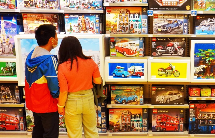 ޕްލާސްޓިކްގައި ޕެކްކުރުން ލެގޯ އިން ހުއްޓާލަނީ