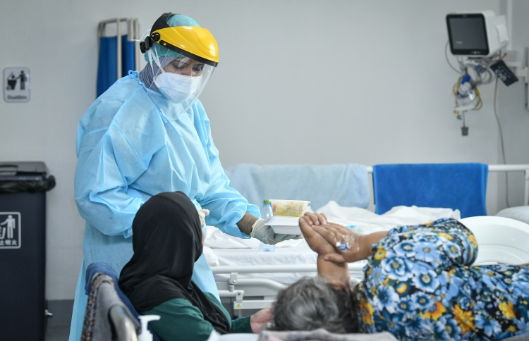 ކޮވިޑް ބަލި މީހުންނަށް އެހީވާން 36 ނަރުހުން ހޯދަނީ