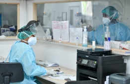 Health professionals working at the Hulhumale' medical facility. PHOTO: NISHAN ALI/MIHAARU