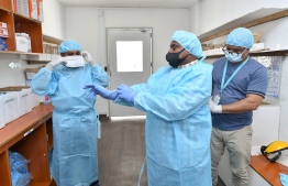 Health professionals at the Hulhumale' Medical Facility established to treat COVID-19 patients. PHOTO: NISHAN ALI/ MIHAARU