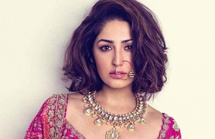 ބޮލީވުޑްގެ ޚަބަރުތައް ކުރުކޮށް