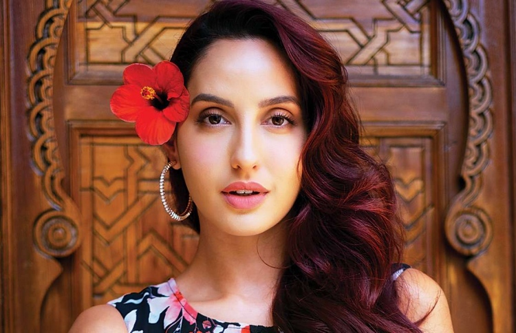 ބޮލީވުޑްގެ ޚަބަރުތައް ކުރުކޮށް