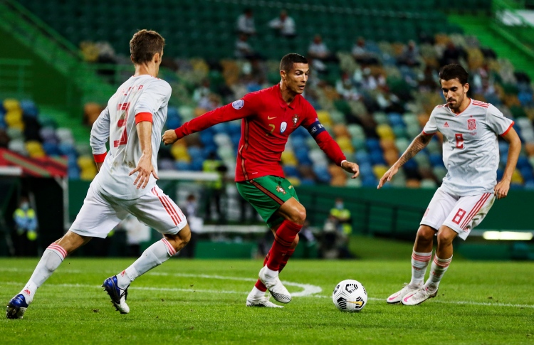 ޕޯޗުގަލް-ސްޕެއިން އެއްވަރުވެ، އިޓަލީ އާއި ފްރާންސަށް ބޮޑު މޮޅެއް