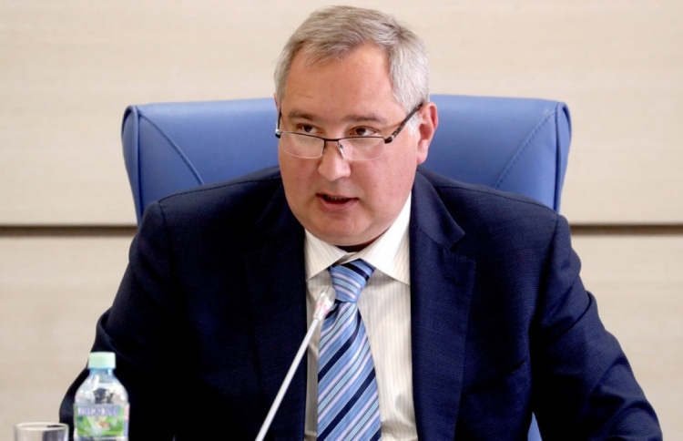 އެމެރިކާ ހަނދަށް ދާން ކުރާ މަސައްކަތަށް ފާޑުކިޔައިފި