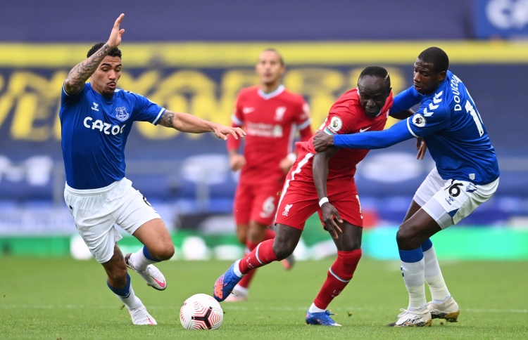 ލިވަޕޫލް-އެވަޓަން އެއްވަރު، ޗެލްސީ ފުރުސަތު ނަގާލައިފި