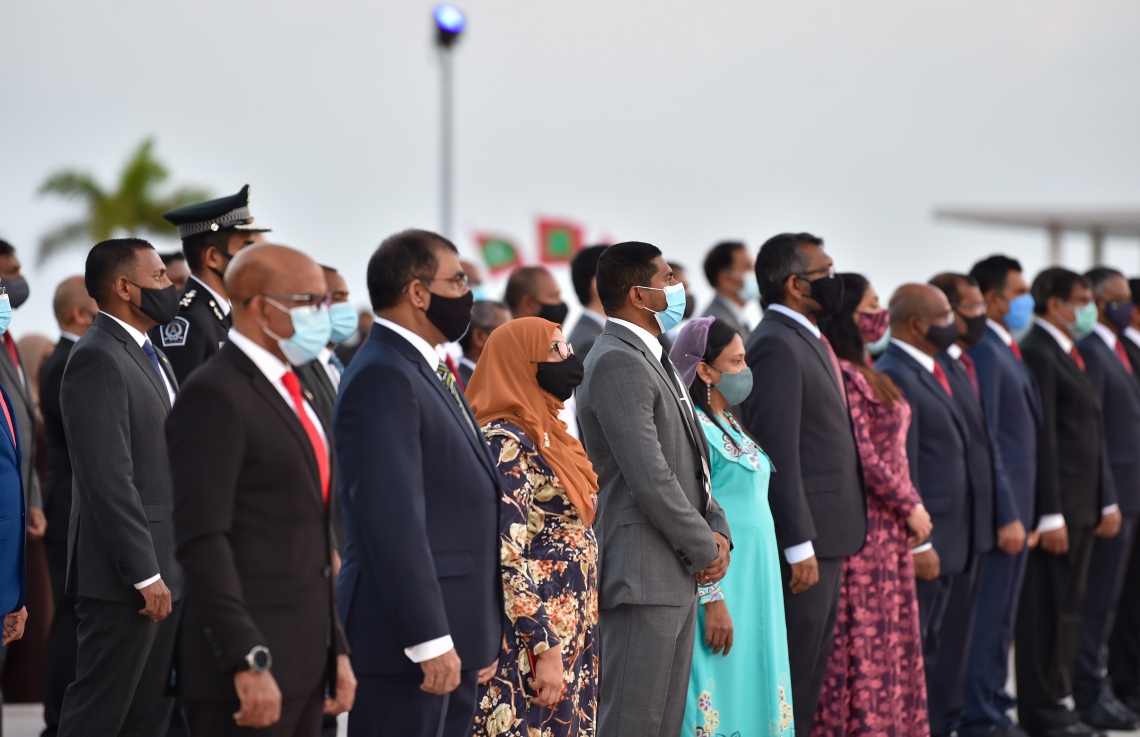 މާލެ: އޮކްޓޯބަރު 18، 2020: ޕޯޗުގީޒުންގެ އަތްދަށުން ރާއްޖެ މިނިވަންކުރަން، އުތީމު ބޮޑުތަކުރުފާނު ކުރެއްވި ޖިހާދުގެ ހަނދާން އާކުރާ، ގައުމީ ދުވަހުގެ މުނާސަބަތުގައި ބޭއްވި ދިދަ ނެގުމުގެ ރަސްމިއްޔާތުގެ ތެރެއިން.-- ފޮޓޯ: ރައީސް އޮފީސް