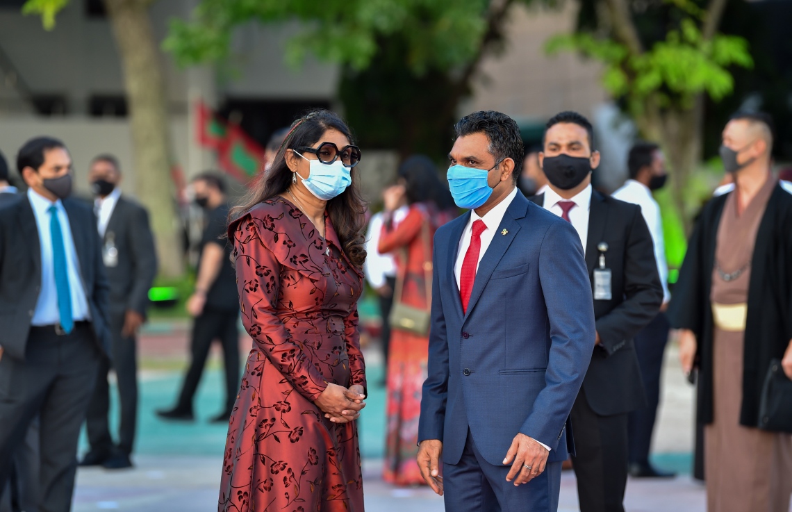 މާލެ: އޮކްޓޯބަރު 18، 2020: ޕޯޗުގީޒުންގެ އަތްދަށުން ރާއްޖެ މިނިވަންކުރަން، އުތީމު ބޮޑުތަކުރުފާނު ކުރެއްވި ޖިހާދުގެ ހަނދާން އާކުރާ، ގައުމީ ދުވަހުގެ މުނާސަބަތުގައި ބޭއްވި ދިދަ ނެގުމުގެ ރަސްމިއްޔާތުގެ ތެރެއިން.-- ފޮޓޯ: ރައީސް އޮފީސް