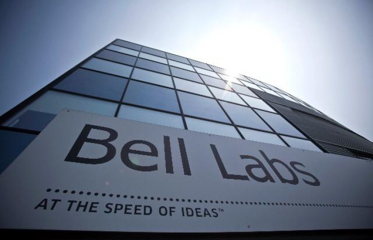 ހަނދުގެ މުއާސަލާތީ ވިއުގަ ނޮކިއާ އަށް