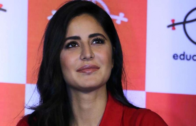 ކެޓްރީނާގެ ސުޕަހީރޯ ފިލްމު ހަތަރު ގައުމެއްގައި