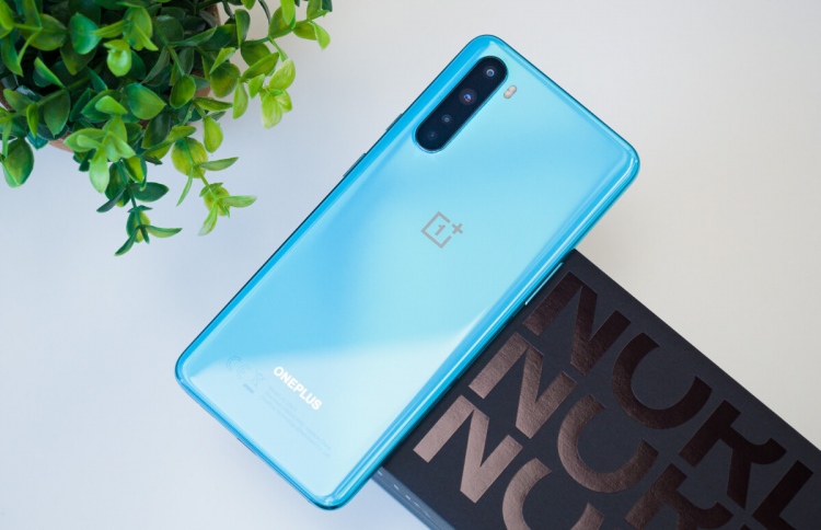 5ޖީއާ އެކު ވަންޕްލަސްގެ އަގުހެޔޮ ފޯނެއް