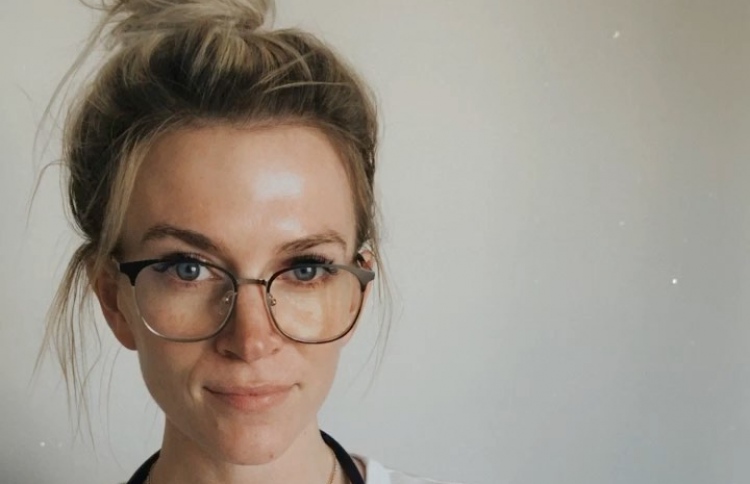 ރީތި ކަމަށް ބުނާތީ ޑޮކްޓަރު ރައްދު ދީފި