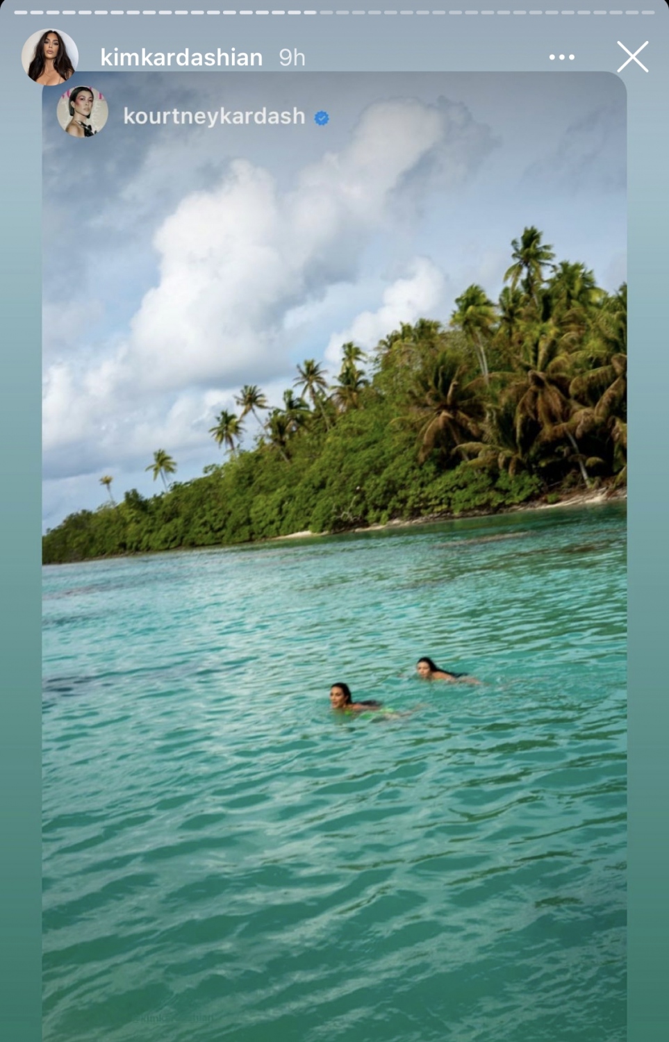 ފޮޓޯ: ކިމް ކާޑޭޝިއަން އިންސްޓަ ސްޓޯރީ